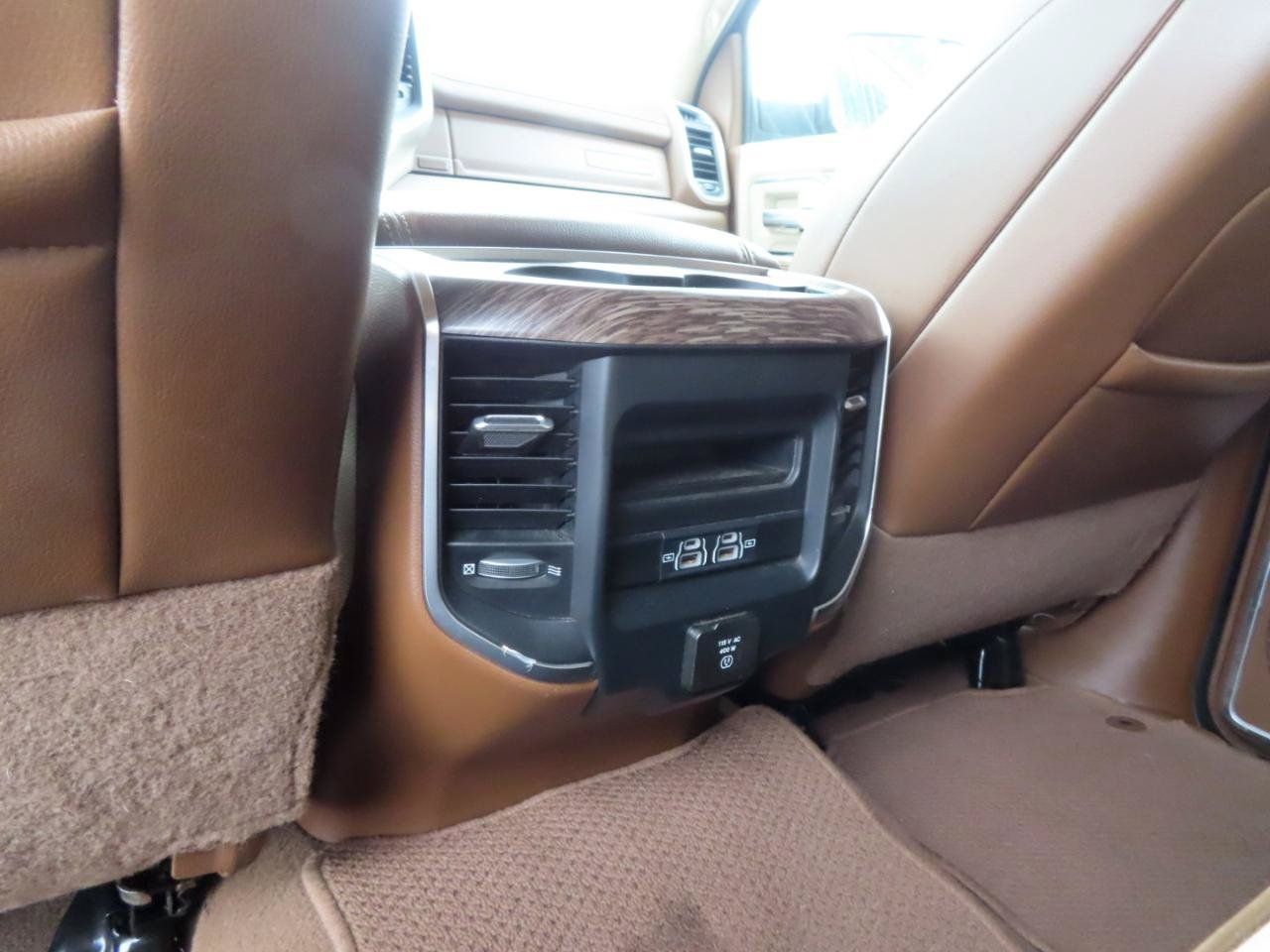 Used 2021 RAM 2500 Laramie AWD/4WD image 47