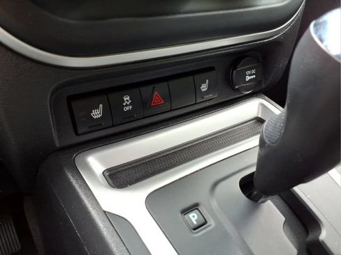 Used 2017 Jeep Compass High Altitude AWD/4WD image 25