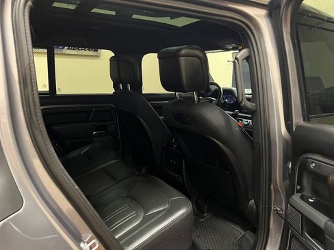 Used 2020 Land Rover Defender 110 X AWD/4WD image 24