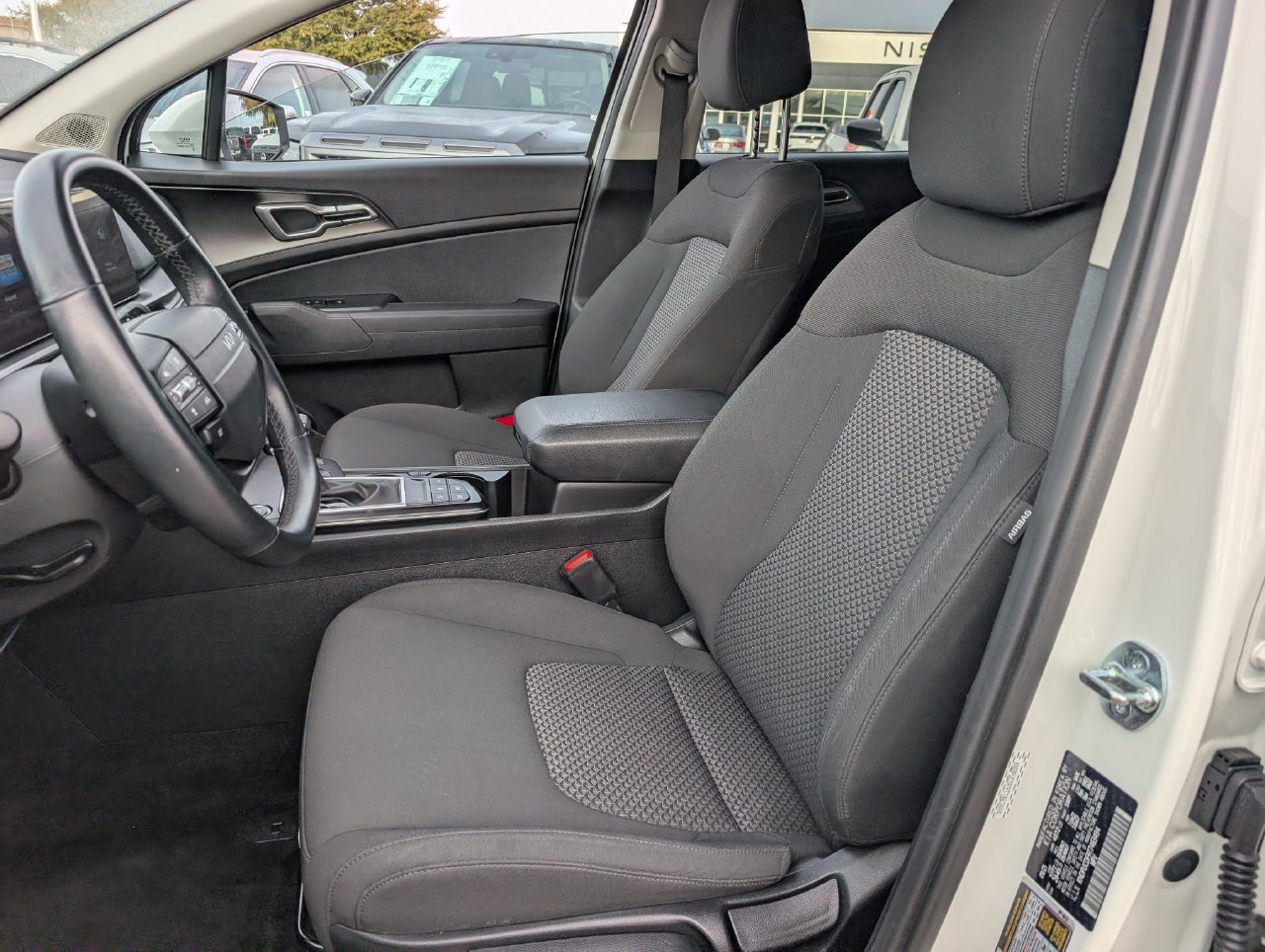 Used 2026 Kia Sportage LX AWD/4WD image 25