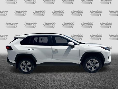 Certified 2025 Toyota RAV4 LE AWD/4WD image 11