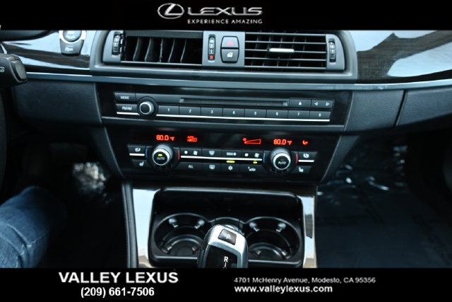 Used 2012 BMW 528i xDrive Sedan AWD/4WD image 8