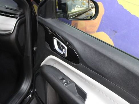 Used 2023 Jeep Compass Limited AWD/4WD image 11