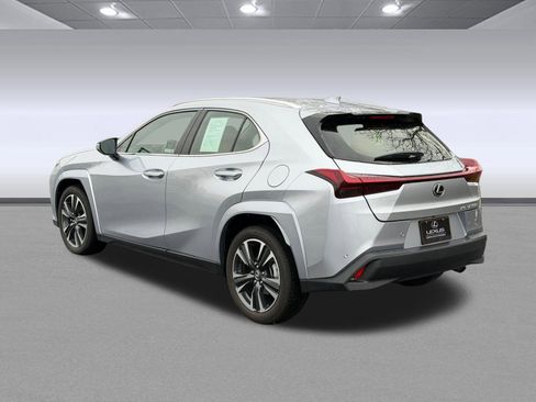 Used 2025 Lexus UX 300h AWD w/ Accessory Package (Z2) image 3