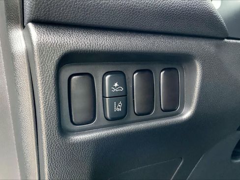 Used 2025 Mitsubishi Outlander Sport LE image 33