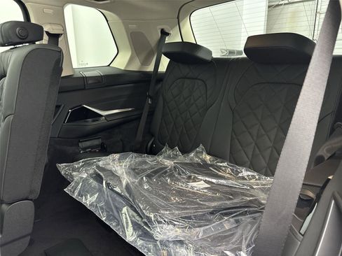 New 2026 BMW X7 xDrive40i w/ Premium Package image 31
