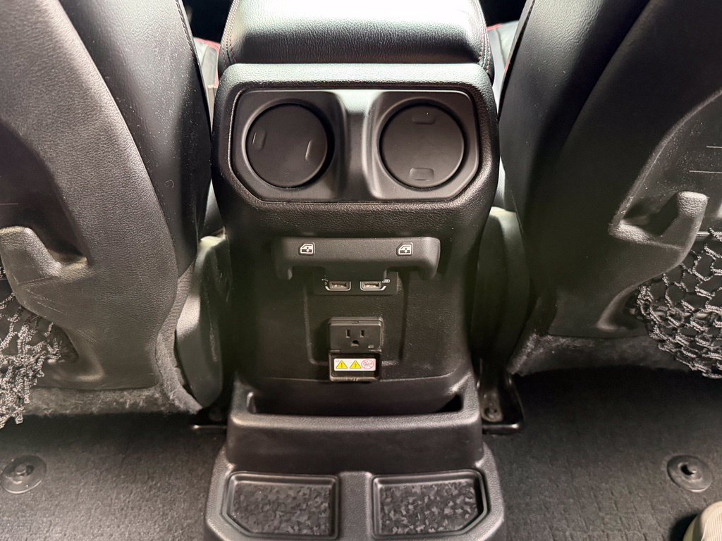 Used 2018 Jeep Wrangler Unlimited Rubicon AWD/4WD image 53