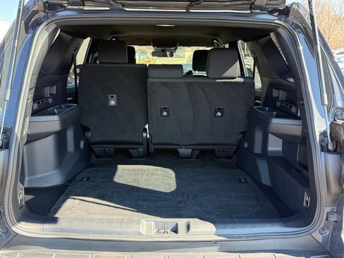 Certified 2025 Toyota 4Runner TRD Off-Road image 4