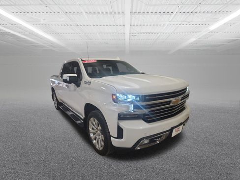 Used 2021 Chevrolet Silverado 1500 High Country w/ Technology Package image 4