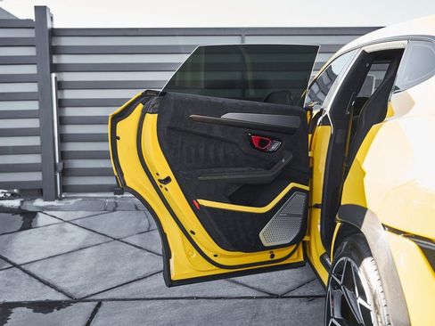 Used 2024 Lamborghini Urus Performante image 27