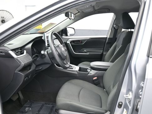 Used 2023 Toyota RAV4 LE image 11