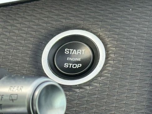 Used 2020 Land Rover Range Rover Evoque S image 35