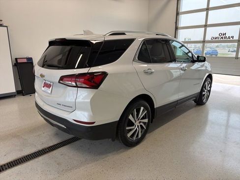 Used 2024 Chevrolet Equinox Premier AWD/4WD image 8