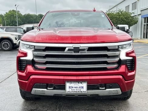 Used 2024 Chevrolet Silverado 1500 High Country w/ Technology Package AWD/4WD image 3
