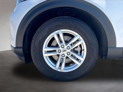 Used 2022 Ford Explorer XLT w/ Equipment Group 202A RWD image 31