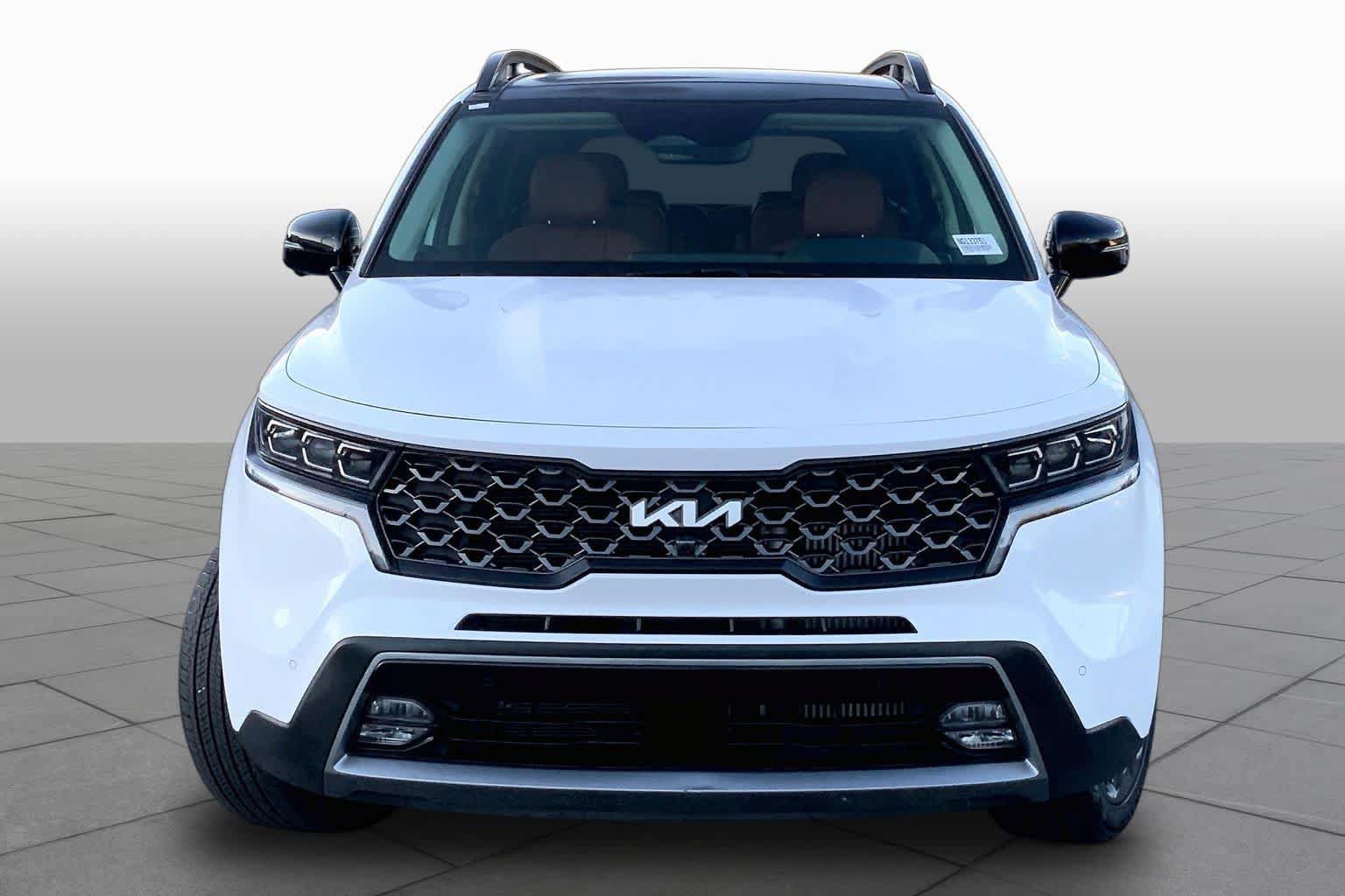 Used 2022 Kia Sorento SX Prestige w/ Rust Color Package AWD/4WD image 4