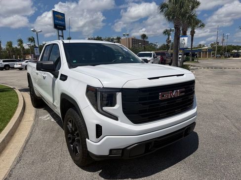 Used 2023 GMC Sierra 1500 Elevation AWD/4WD image 2