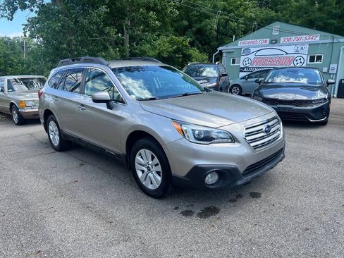 Used 2015 Subaru Outback 2.5i Premium AWD/4WD image 2