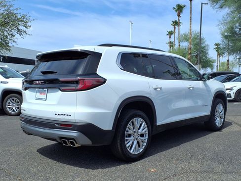 Used 2024 GMC Acadia Elevation FWD image 5