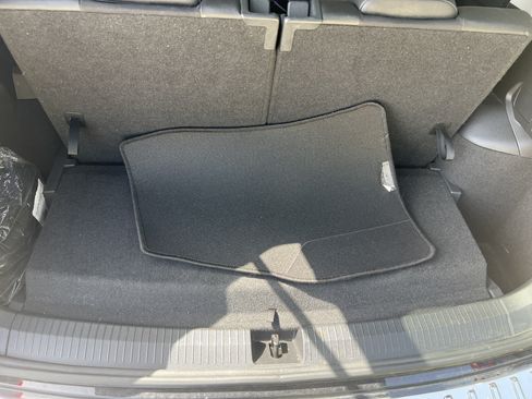 Certified 2022 Volkswagen Tiguan SE FWD image 29