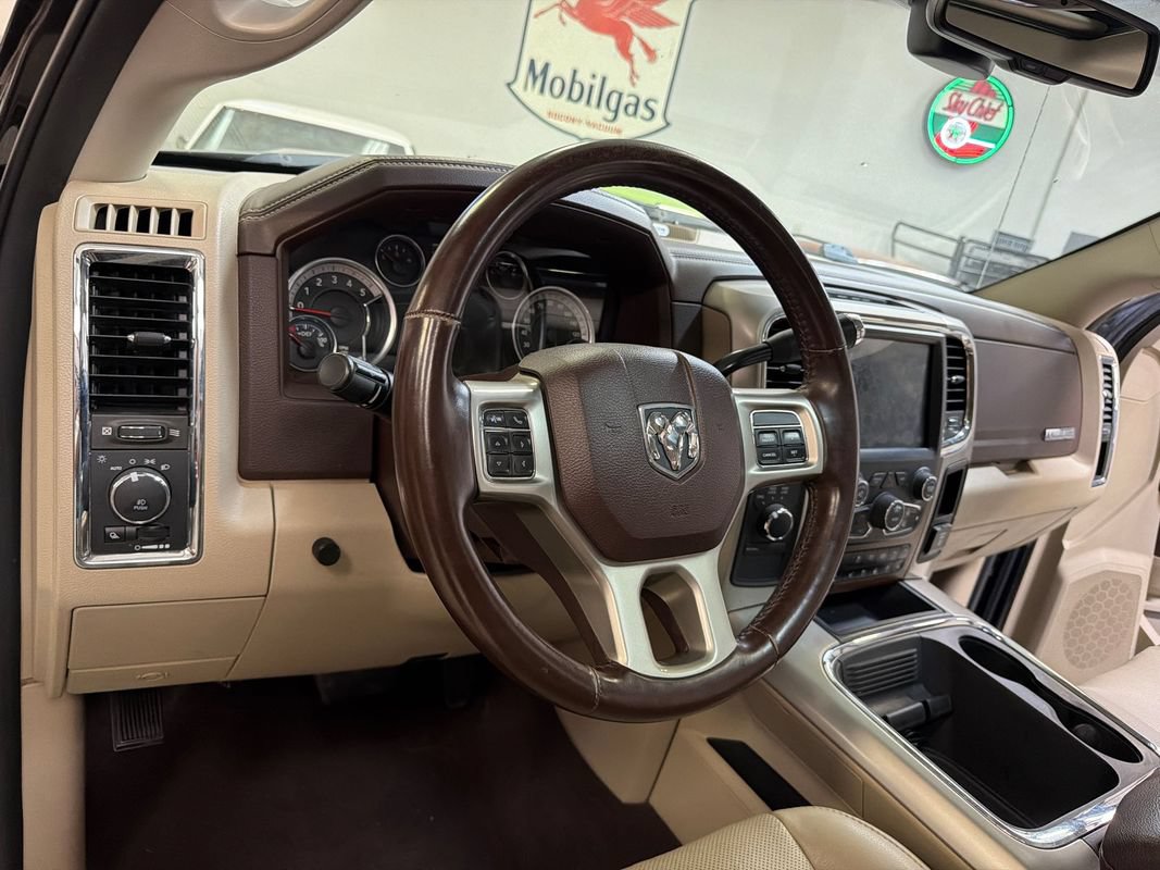 Used 2018 RAM 3500 Laramie w/ Convenience Group AWD/4WD image 28