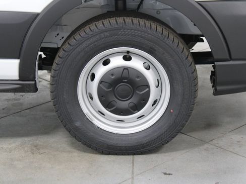 New 2026 Ford Transit 250 148 Medium Roof w/ Load Area Protection Package RWD image 11