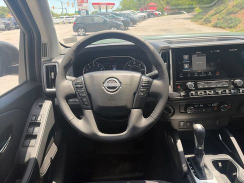 New 2026 Nissan Frontier SV w/ All-Weather Content Package AWD/4WD image 14