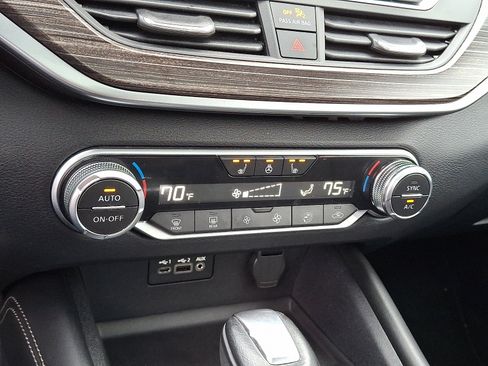 Used 2019 Nissan Altima 2.5 Platinum image 15