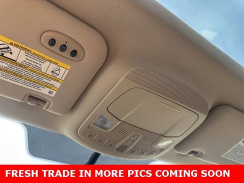 Used 2017 Lincoln MKC Reserve image 25