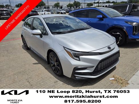 Used 2023 Toyota Corolla SE w/ Carpet Mat Package (TMS) FWD image 3