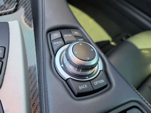 Used 2012 BMW M6 Convertible RWD image 18