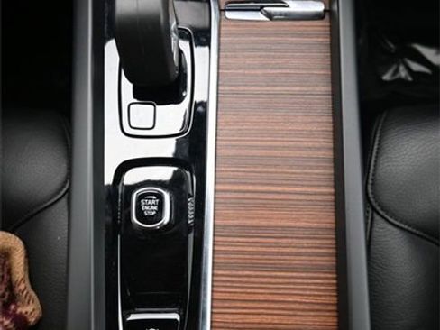 Used 2023 Volvo S60 B5 Plus w/ Climate Package image 10