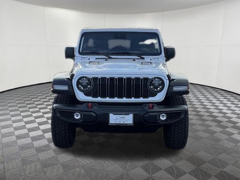 Used 2025 Jeep Wrangler Unlimited Rubicon AWD/4WD image 2