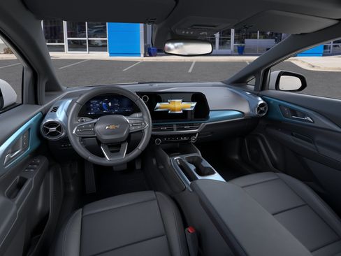 New 2026 Chevrolet Equinox EV LT FWD image 17
