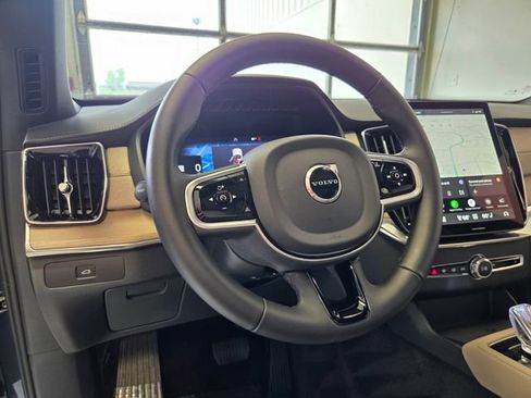 New 2026 Volvo XC90 B6 Plus w/ Protection Package Premier AWD/4WD image 14