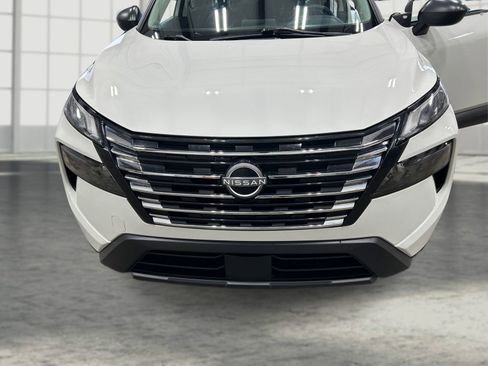 Used 2024 Nissan Rogue S image 20