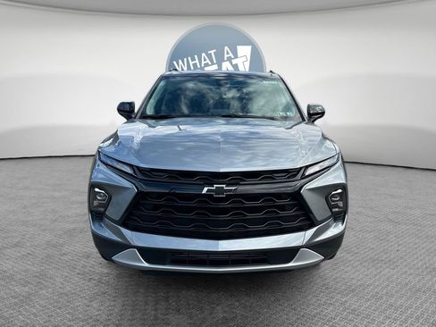 New 2025 Chevrolet Blazer LT w/ Convenience Package AWD/4WD image 9