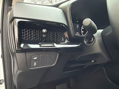 Used 2025 Honda CR-V EX-L image 34