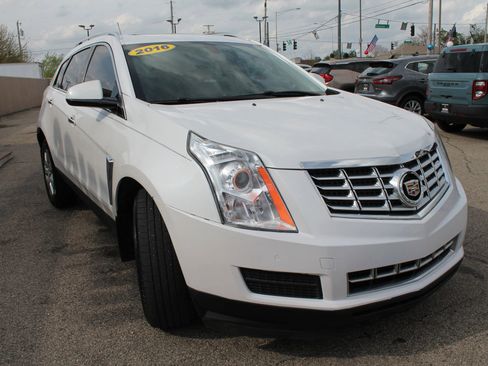Used 2016 Cadillac SRX Luxury AWD/4WD image 7