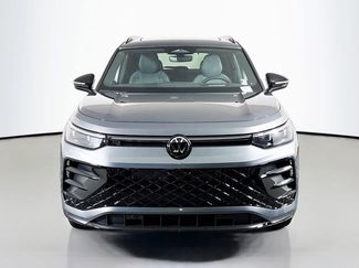 New 2025 Volkswagen Tiguan SE R-Line video 2