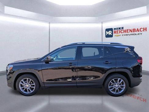 Used 2023 GMC Terrain SLT w/ Infotainment Package II FWD image 7