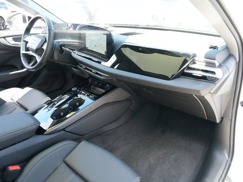 Used 2025 Audi A5 2.0T Premium w/ Premium Plus AWD/4WD image 18