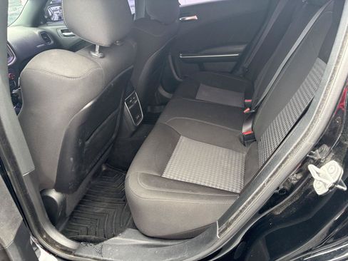 Used 2022 Dodge Charger R/T RWD image 9