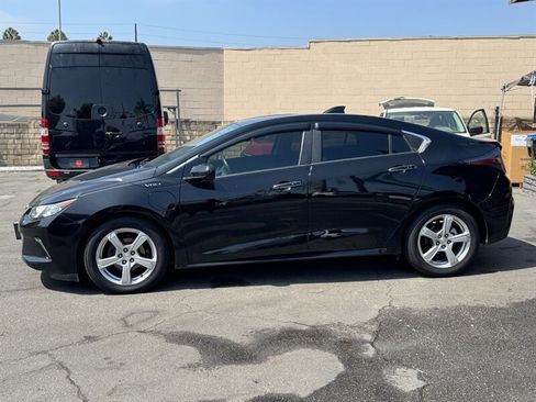 Used 2018 Chevrolet Volt LT FWD image 10