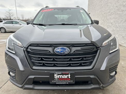 Used 2022 Subaru Forester Premium image 2