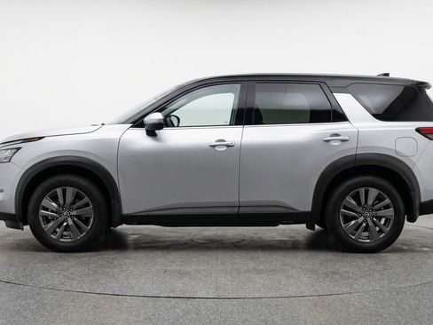 Used 2025 Nissan Pathfinder SV AWD/4WD image 5