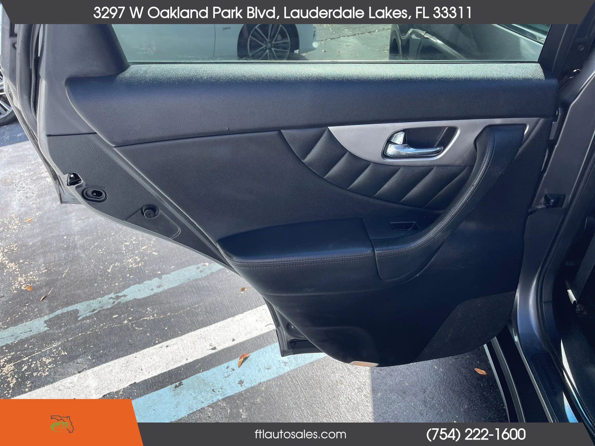 Used 2013 INFINITI FX37 2WD w/ Premium Pkg image 27