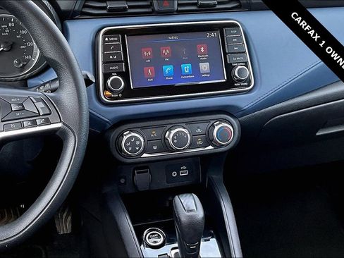 Used 2024 Nissan Versa SV w/ Trunk Package image 9