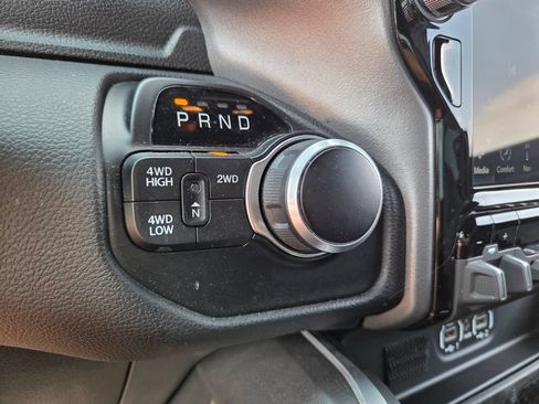 Used 2024 RAM 2500 Big Horn w/ Night Edition AWD/4WD image 22