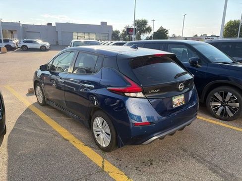 Used 2025 Nissan Leaf S FWD image 4